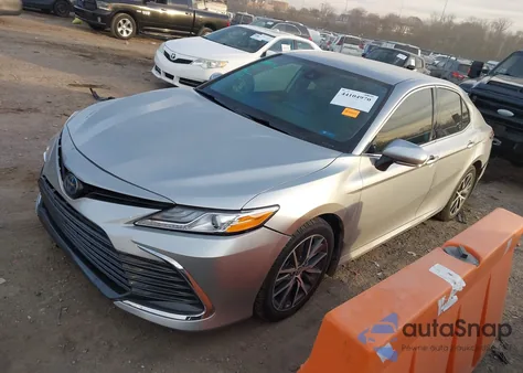2023 Toyota Camry Hybrid Xle z USA, uszkodzony, nr VIN 4T1F31AKXPU606203